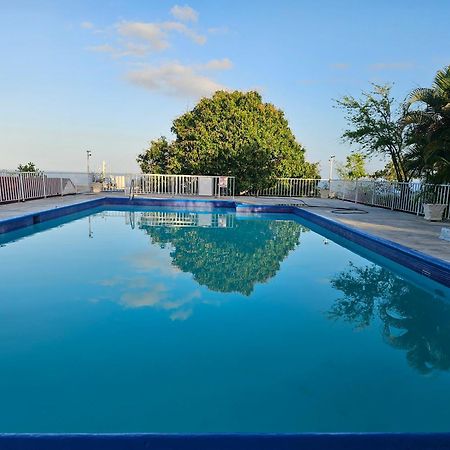 Montego Bay Club Apartments ภายนอก รูปภาพ