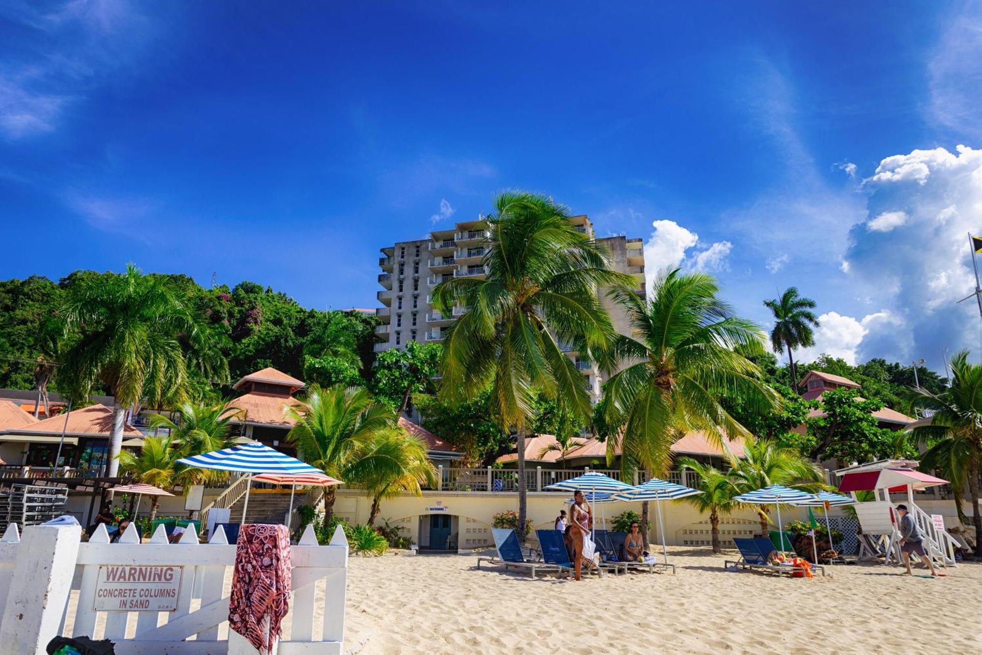 Montego Bay Club Apartments ภายนอก รูปภาพ