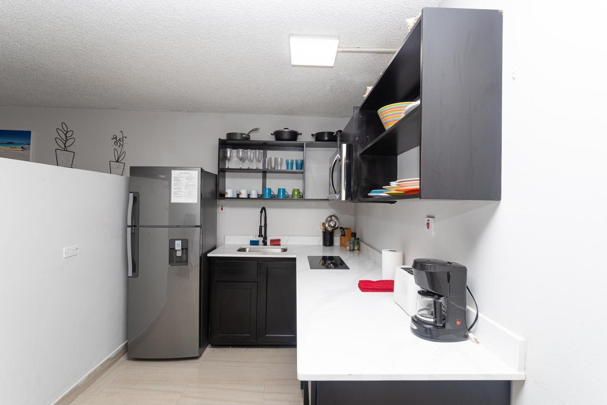 Montego Bay Club Apartments ภายนอก รูปภาพ